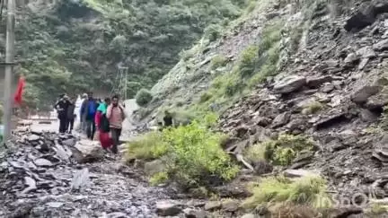 ठियोग: माईपुल के पास बारिश के बाद फिर एक बार लैंडस्लाइड हुआ, मार्ग हुआ बाधित