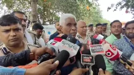 ପୁରୀ ମ୍ୟୁନିସିପାଲଟି: ଆଡ଼ପ ମଣ୍ଡପରେ ସମସ୍ତ ଭକ୍ତମାନଙ୍କୁ ଶୃଙ୍ଖଳିତ ନେଇ ଗୁଣ୍ଡିଚା ମନ୍ଦିର ଠାରେ ପ୍ରତିକ୍ରିୟା ରଖିଲେ ପ୍ରକାଶ ମିଶ୍ର l