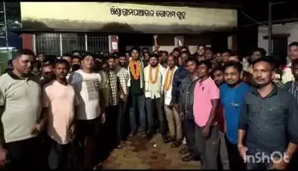 ରେଙ୍ଗାଲି: ରେଙ୍ଗାଲି ନିର୍ବାଚନ ମଣ୍ଡଳି ରେ ଥିବା ଅଦାନୀ କମ୍ପାନୀରେ ଶ୍ରମିକ ମାନଙ୍କୁ କମ ଦରମା ମିଳୁଥିବା ନେଇ  କୋର୍ଟ ରେ କରିଥିବା ମାମଲା ରେ ବିଜୟ