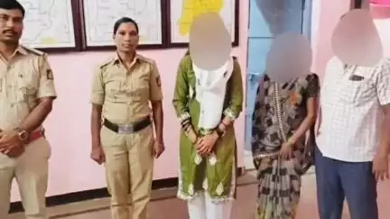 ಬೀದರ್: ಬೇಮಳಖೇಡಾ ಗ್ರಾಮದಿಂದ ಕಾಣೆಯಾಗಿದ್ದ ಮಹಿಳೆಯನ್ನು ಪತ್ತೆ ಮಾಡಿ ಪಾಲಕರಿಗೆ ಒಪ್ಪಿಸಿದ ಪೊಲೀಸ್ ತಂಡ