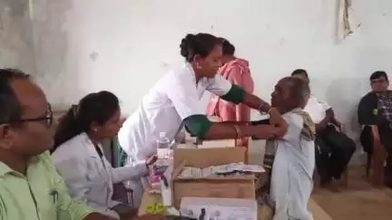 बालोद: सहगांव में धरती आबा जनभागीदारी अभियान के तहत शिविर संपन्न, हितग्राहियों को मिली कई योजनाओं की सौगात