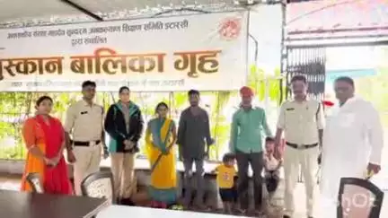 इटारसी: इटारसी पुलिस और मुस्कान संस्था ने उत्तर प्रदेश से गुम हुई महिला को इटारसी में परिजनों से मिलाया