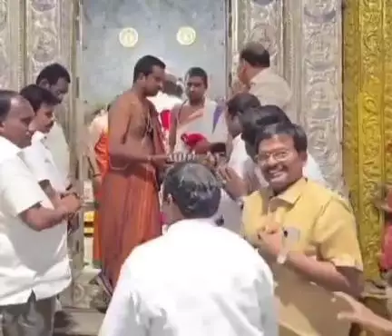 ప్రొద్దుటూరు: స్థానిక అమ్మవారి శాలలో ఆర్యవైశ్య సభ నూతన కమిటీ ఎన్నికలు అధ్యక్షుడిగా 8వ సారి ఎన్నికైన భూశెట్టి రామ్మోహన్ రావు