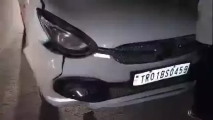 অমরপুর: উদয়পুর গোকুলপুর বাজারে পাঞ্জাব ন্যাশনাল ব্যাংকের সামনে মারুতি প্রাইভেট গাড়ী এবং স্কুটির সংঘর্ষ হয়