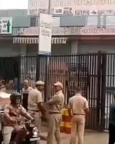 जयपुर: जयपुर नगर निगम हेरिटेज ने किशनपोल जॉन में अवैध अतिक्रमण के खिलाफ की कार्रवाई
