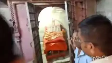 बाप: गुचियो की बगेची में स्थित मंदिर से चोरों ने चांदी के महंगे छत्र चुराए, पुलिस मौके पर पहुंची