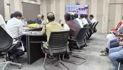 পূব ডিব্ৰুগড়: জিলা আয়ুক্তৰ সভাপতিত্বত জিলা আয়ুক্তৰ কাৰ্যালয়ত পথ সুৰক্ষা সমিতিৰ এখন বৈঠক অনুষ্ঠিত হয়