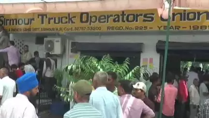 पांवटा साहिब: चुनाव के दौरान सिरमौर ट्रक ऑपरेटर यूनियन में माहौल गर्म, यूनियन की हुई वोटिंग