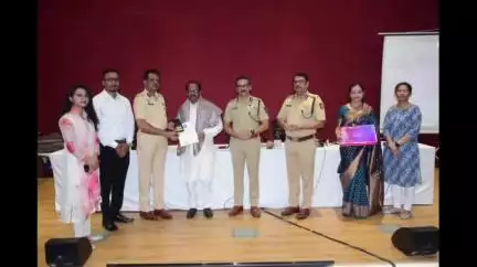 नागपूर शहर: पोलीस भवन येथे सेवानिवृत्त होणाऱ्या 43 पोलीस अधिकारी आणि अंमलदार यांना पोलीस आयुक्त यांनी दिला निरोप