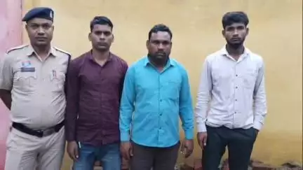 बलौदा: बलौदा पुलिस ने काठापाली गांव से झपटमारी के मामले में फरार 5 आरोपियों को किया गिरफ्तार