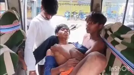 बरियातु: राजगुरु गांव में जामुन के पेड़ से गिरकर युवक घायल, गंभीर हालत में रिम्स के लिए रेफर किया गया