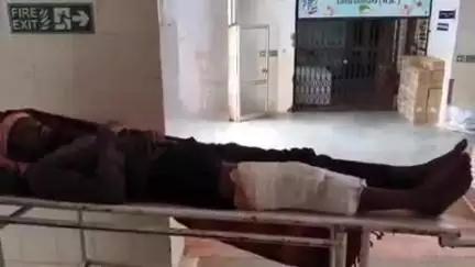 शहपुरा: शहपुरा नगर के मेंहदवानी रोड पर तेज़ रफ़्तार ओमनी वैन ने बाइक में मारी टक्कर, दो लोग हुए घायल