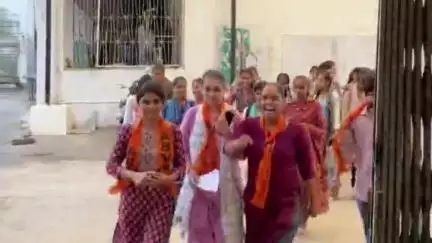 आबू रोड: आबूरोड में मोहनलाल सुखाड़िया विश्वविद्यालय के परीक्षा परिणाम में गड़बड़ी पर एबीवीपी ने किया प्रदर्शन, सौंपा ज्ञापन