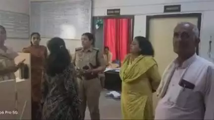 कैथल: पुलिस थाने में बनाएं चाइल्ड फ्रेंडली रूम, हरियाणा राज्य बाल अधिकार संरक्षण आयोग की सदस्य मीना शर्मा ने किया औचक निरीक्षण