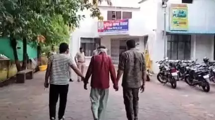 भिंड नगर: ITI कॉलेज के समीप से पुलिस ने एक आरोपी को अवैध स्मैक के साथ किया गिरफ्तार