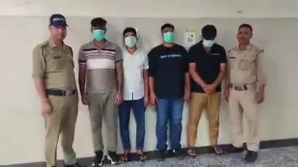 देहरादून: दून पुलिस ने स्पा सेंटर की आड़ में चल रहे जिस्मफरोशी के धंधे का किया पर्दाफाश