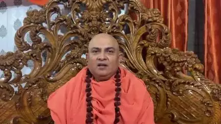 राजातालाब: लखनऊ में वंदे भारत ट्रेन पर पथराव, वाराणसी में अखिल भारतीय संत समिति ने इस्लाम पर किया कटाक्ष