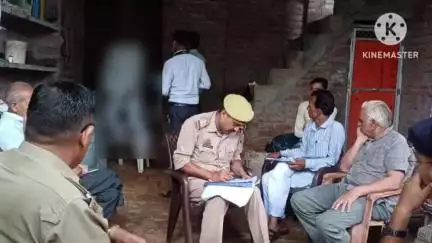 कौंच: सतोह गांव में पड़ोसियों से परेशान किसान ने फांसी लगाकर की आत्महत्या, पुलिस के नाम लिखा सुसाइड नोट