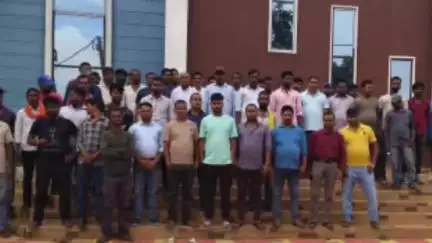 टंडवा: चुंदरू धाम परिसर में एनटीपीसी से फलाई ऐस की ढुलाई में आ रही समस्याओं को लेकर वाहन मालिकों ने की बैठक