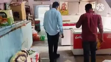 डीडवाना: शिकायत के आधार पर डीडवाना में खाद्य सुरक्षा विभाग की टीम ने लिया आइसक्रीम का सैंपल, मचा हड़कंप