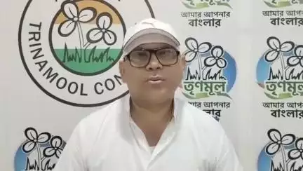 মেদিনীপুর: রাস্তায় ফেলে মারধর করার অভিযোগে খড়গপুরের তৃণমূল নেত্রীকে শোকজ করা হল, মেদিনীপুরে জানালেন তৃণমূলের জেলা সভাপতি