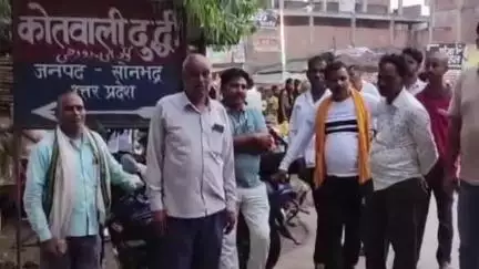 दुधि: दुद्धी में विद्युत संविदाकर्मी के साथ हुई मारपीट, चार युवकों के खिलाफ मामला दर्ज, दो आरोपी पुलिस हिरासत में