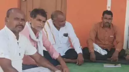 गाडरवारा: किसान महासभा के सदस्यों ने जनपद पंचायत चीचली बी के किसानों से पंजीयन कराने की अपील की