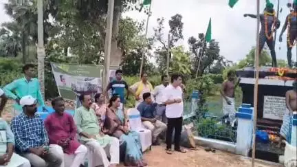 কাশীপুর: কাশীপুর পঞ্চায়েত সমিতির উদ্যোগে মাজরামুড়া SSK প্রাঙ্গনে হুল দিবস পালন,উপস্থিত পঞ্চায়েত সমিতির সভাপতি ও প্রাক্তন সভাপতি