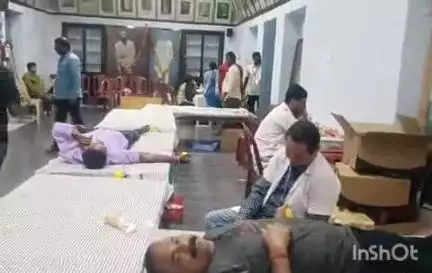 କଟକ ପୌରାଞ୍ଚଳ: ବକ୍ସିବଜାର ସ୍ଥିତ ଗୋପବନ୍ଧୁ ଭବନରେ ସୋମବାର ରକ୍ତଦାନ ଶିବିର ଅନୁଷ୍ଠିତ ହୋଇ ଯାଇଛି