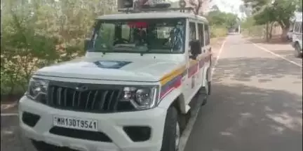 अक्कलकोट: जेऊर येथे ₹ 10 हजाराची लाच मागणाऱ्या महावितरणच्या सहाय्यक अभियंत्यास लाच लुचपत प्रतिबंधक विभागाकडून अटक...