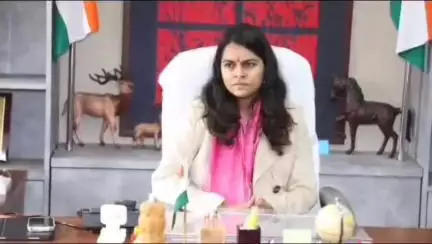 शुजालपुर: ग्राम उंचौद निवासी की करंट से मौत पर कलेक्टर सुश्री ऋजु बाफना ने परिजनों को ₹4 लाख की आर्थिक सहायता स्वीकृत की