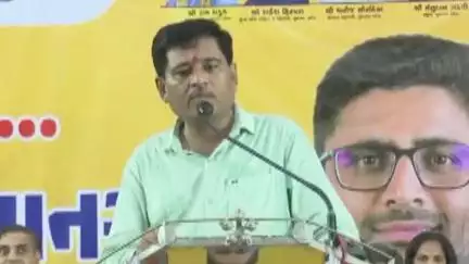 વિસાવદર: વિસાવદર પેરિસ છે નય ને. પેલા ભાઈ પેરિસ બનાવવા નીકળ્યા હતા