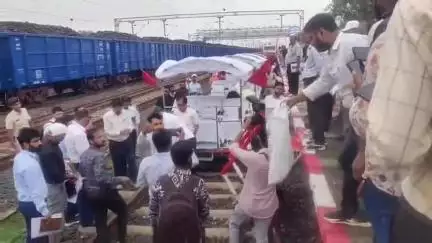 कटनी नगर: झलवारा-मझगवां फाटक तक बने ग्रेड सेपरेटर और डबल लाइन का रेल संरक्षा आयुक्त ने किया निरीक्षण