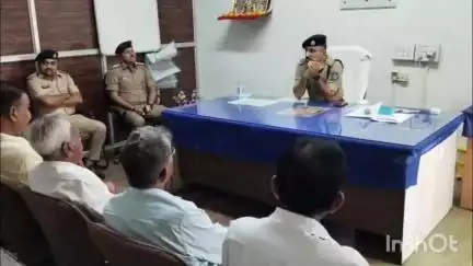 મોડાસા: બકરી ઈદને લઇને ASP ની અધ્યક્ષતામાં ટાઉન પોલીસ મથકે શાંતિ સમિતિની બેઠક મળી