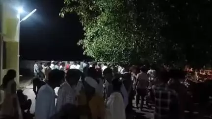 हसनपुर: रहरा के गांव भावली के पास पलटी ट्रैक्टर ट्राली, एक युवती की मौत, चार से अधिक घायल