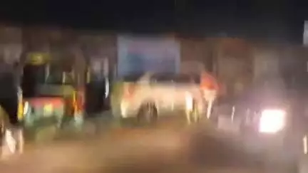 रुद्रपुर: रुद्रपुर के अटरिया रोड पर पुलिस ने शराब पिलाने वालों के खिलाफ चलाया अभियान, 9 लोगों के किए चालान