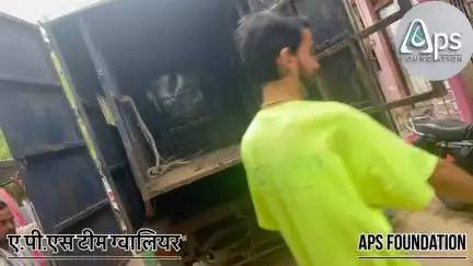 सबको दूध चाहिए, पर किसी को नहीं चाहिए 

Respect Girls help poor help animals 

#apsgurjar #help #viral #support #gwalior