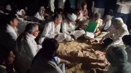 बज्जू: बज्जू के पूर्णवाला की रोही में शट डाउन लेकर जंपर डालने पोल पर चढ़ा युवक, करंट से तारों के बीच चिपक गया, हुई मौत