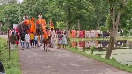 ছিপাঝাৰ: আজিৰে পৰা তিনিদিনীয়াকৈ অনুষ্ঠিত হৈছে ঐতিহাসিক বিশ্বসত্ৰ বুঢী গোসানীৰ মন্দিৰ কালি পুজা লগতে জেঠ মহীয়া গোসাঁইৰ কাজ