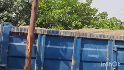 बिंदकी: भवानीपुर गांव के पास बिंदकी-ललौली मार्ग पर सीओ ने पकड़े चार ओवरलोड मोरम भरे डंपर, कानूनी कार्रवाई कर किया गया सीज
