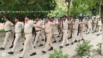 #पुलिस_केंद्र_समस्तीपुर में पुलिसकर्मियों के शारीरिक, मानसिक स्वास्थ्य एवं अनुशासन के दृष्टिकोण से परेड का आयोजन..