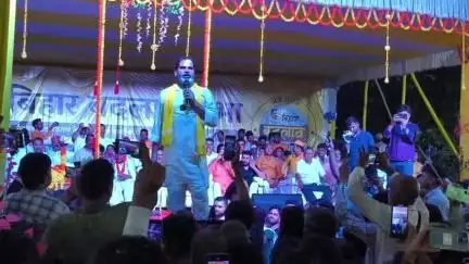 आपको जाति चाहिए या बच्चों के लिए पढ़ाई?
5 किलो अनाज चाहिए या पढ़ाई?
बोलिए!
#bihar #jansuraaj