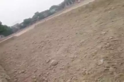 पिंड्रा: जंसा थाना क्षेत्र में अवैध खनन का वीडियो वायरल, पुलिस पर लगे गंभीर आरोप