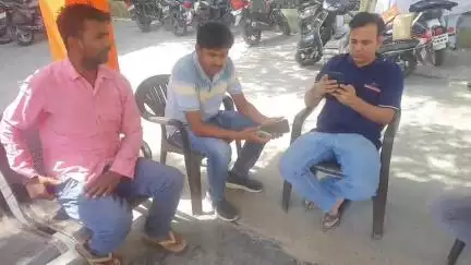 रामपुर: चाकू चौराहे के निकट डम्पर की टक्कर से जौनपुर निवासी डाक पार्सल गाड़ी के ड्राइवर की हुई मौत