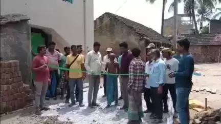 নওদা: নওদার শিবনগরে ঢালাই রাস্তা নির্মাণ কাজের উদ্বোধন করেন ব্লক তৃণমূল সভাপতি সফিউজ্জামান সেখ