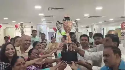 ಹುಬ್ಬಳ್ಳಿ ನಗರ: ಹುಬ್ಬಳ್ಳಿಯ ಐಟಿಬಿಟಿ ಕಂಪನಿಯಲ್ಲಿ RCB ತಂಡಕ್ಕೆ ಶುಭ ಹಾರೈಸಿದ ಸಿಬ್ಬಂದಿಗಳು