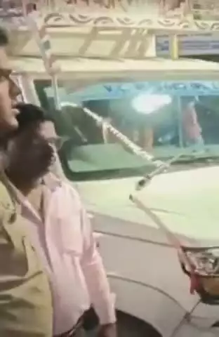 फतेेहपुर: तेज रफ्तार पिकअप की टक्कर से मचा हड़कंप, मेडिकल स्टोर संचालक समेत 3 घायल, चालक फरार