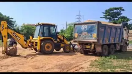 ବାଲିିଅନ୍ତା: ବାଲିଅନ୍ତା ନିକଟ ନଦୀ ଠାରେ ଜେଶିବି, ହାଇୱା ଜବତ କଲେ ଵାଳକାଟି ପୁଲିସ