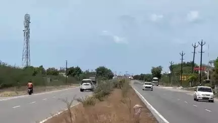 மேல அரசடியில்  மர்மமான முறையில் இறந்த நிலையில் கிடந்த ஆண்  சடலம் மீட்பு டிஎஸ்பி சுதீர் நேரில் விசாரணை