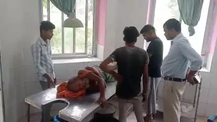 पुपरी: नारायणपुर गांव: ज़मीन विवाद में मारपीट, पति-पत्नी घायल